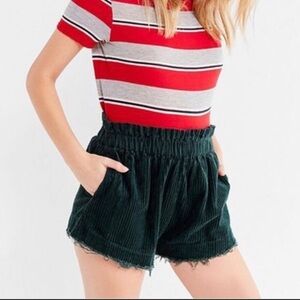 URBAN Outfitters Green‎ Corduroy Womens Shorts Size Small
